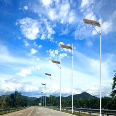 HDG 폴이 있는 30W, 40W, 60W, 70W, 80W, 100W, 120W 실외 조명을 갖춘 CE RoHS 인증 고출력 LED 태양광 가로등
